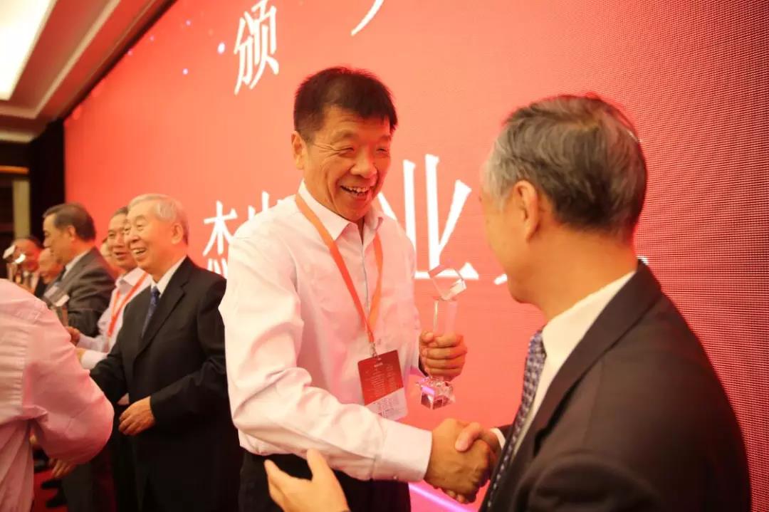 1538292708962750.jpg 3.jpg